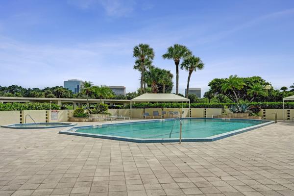 The Consulate, 1900 Consulate Pl #604, West Palm Beach, Florida 33401, image 1