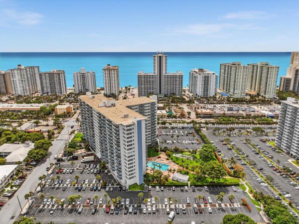 Coral Ridge Towers East, 3300 NE 36th St #420, Fort Lauderdale, Florida 33308, image 1