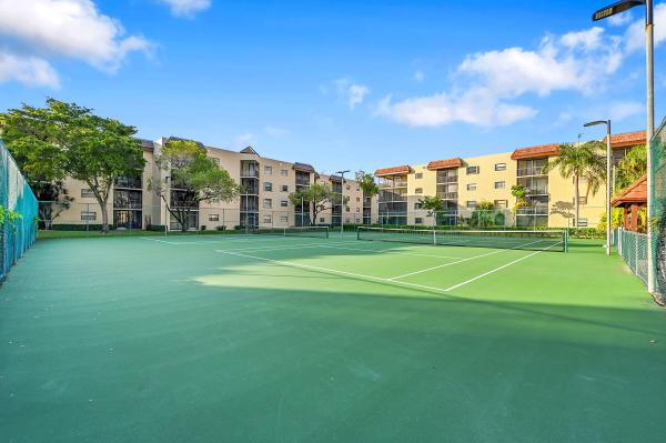 Plantation Racquet Club At Jacaranda, 10501 W Broward Blvd #405, Plantation, Florida 33324, image 1