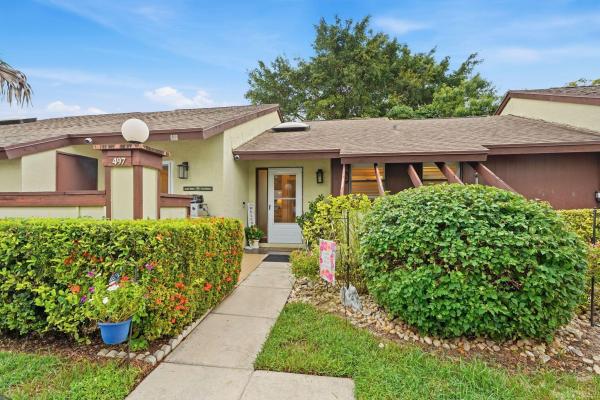 Strathmore Gate West, 497 Iron Forge Ct, Royal Palm Beach, Florida 33411, image 1