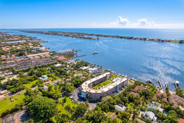 Inlet Harbor Club, 2424 N Federal Hwy #305, Boynton Beach, Florida 33435, image 1