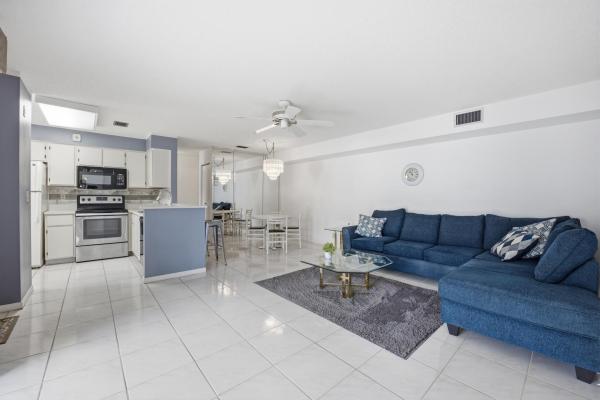 14898 Wedgefield Dr #208, Delray Beach, Florida 33446, image 1