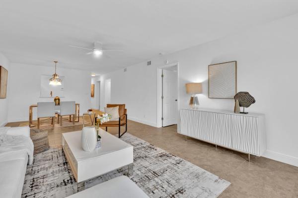 Town Villas At Moon Lake, 18880 Jolson Ave #8, Boca Raton, Florida 33496, image 1