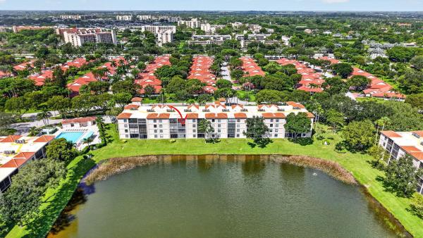 Huntington Pointe, 6269 Pointe Regal Cir #307, Delray Beach, Florida 33484, image 1
