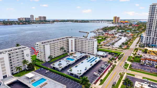 Lake Harbour Towers South, 301 Lake Shore Dr #201, Lake Park, Florida 33403, image 1