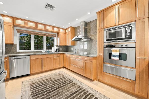 Coral Heights, 4230 NE 19th Ave, Oakland Park, Florida 33308, image 1