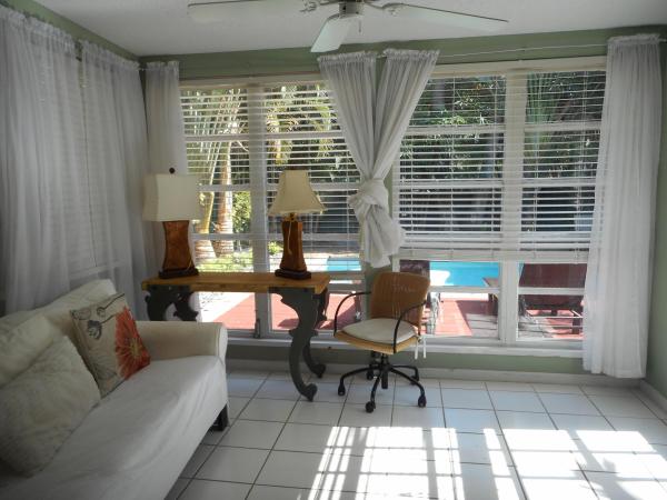 Sunshine Park, 600 Westwood Rd, West Palm Beach, Florida 33401, image 1