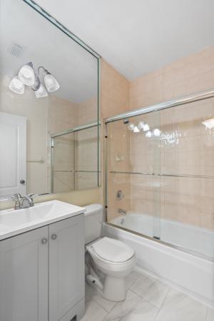 7520 W 20th Ave #206, Hialeah, Florida 33016, image 1