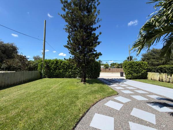 Seville, 7610 S Olive Ave, West Palm Beach, Florida 33405, image 1