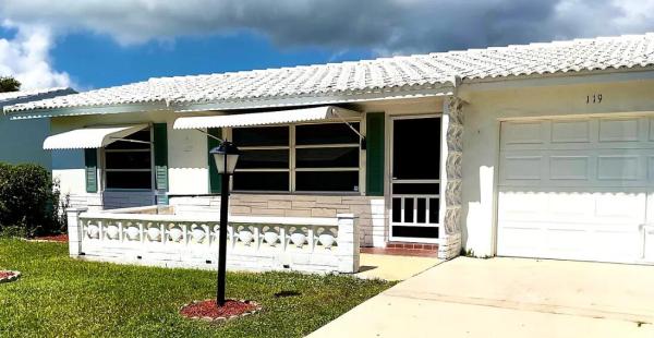 Palm Beach Leisureville, 119 SW 10th Ct, Boynton Beach, Florida 33426, image 1