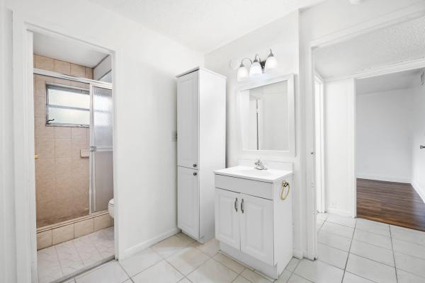 Foxwood Hollow At Coral Springs, 3000 Riverside Dr #209-1, Coral Springs, Florida 33065, image 1