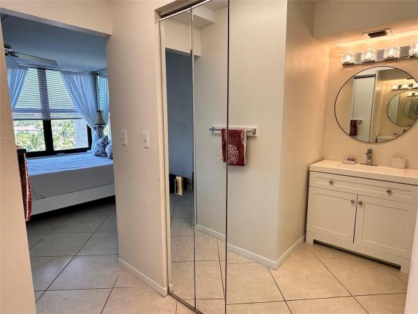 Boca Bayou, 14 Royal Palm Way #6050, Boca Raton, Florida 33432, image 1