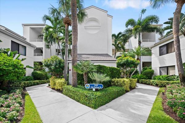 526 Oak Harbour Dr, Juno Beach, Florida 33408, image 1