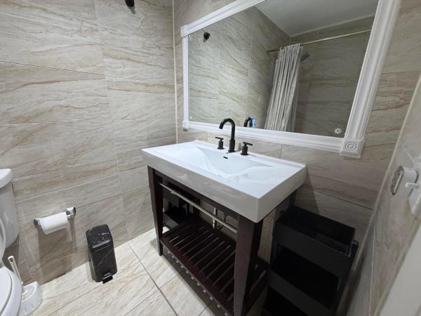 905 SE 15th St #1-4, Fort Lauderdale, Florida 33316, image 1
