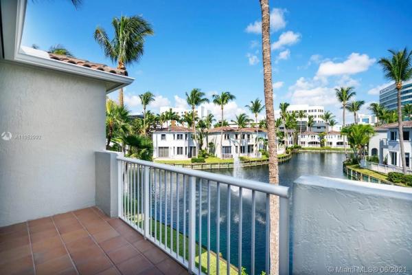 Aventura Lakes, 20824 NE 30th Pl, Aventura, Florida 33180, image 1