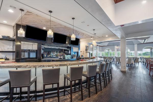 La Quinta, 13329 Polo Club Rd #105, Wellington, Florida 33414, image 1