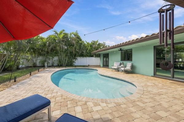 Imperial Point, 5850 NE 21st Ave, Fort Lauderdale, Florida 33308, image 1