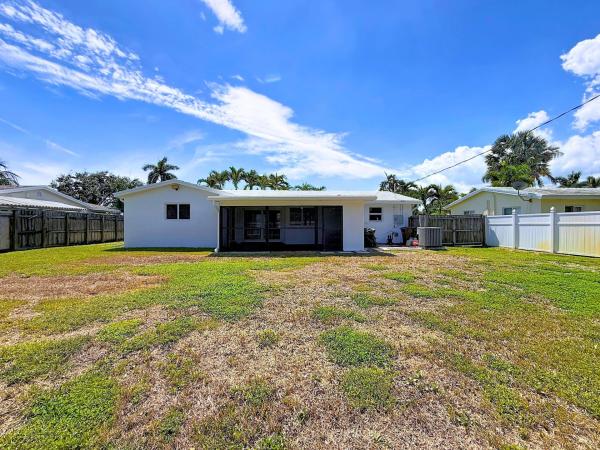 Coral Villas, 2621 NE 51st Ct, Lighthouse Point, Florida 33064, image 1