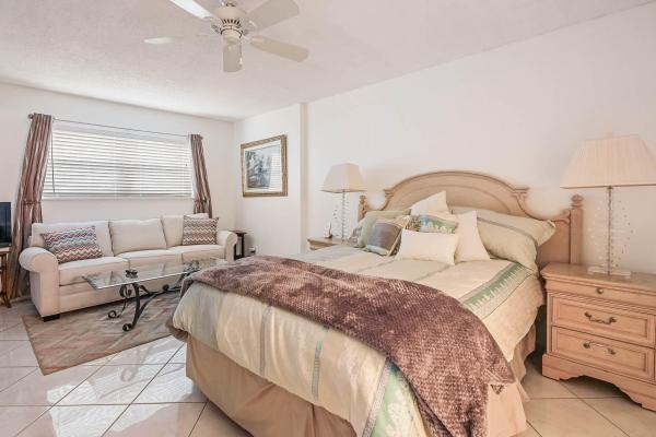 6850 10th Ave N #206, Lake Worth, Florida 33467, image 1