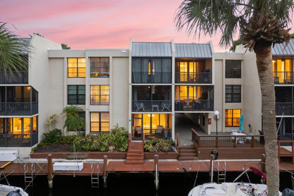 Boca Bayou, 16 Royal Palm Way #2050, Boca Raton, Florida 33432, image 1