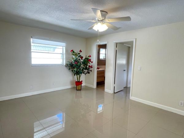 Palm Beach Leisureville, 1304 SW 15th St, Boynton Beach, Florida 33426, image 1