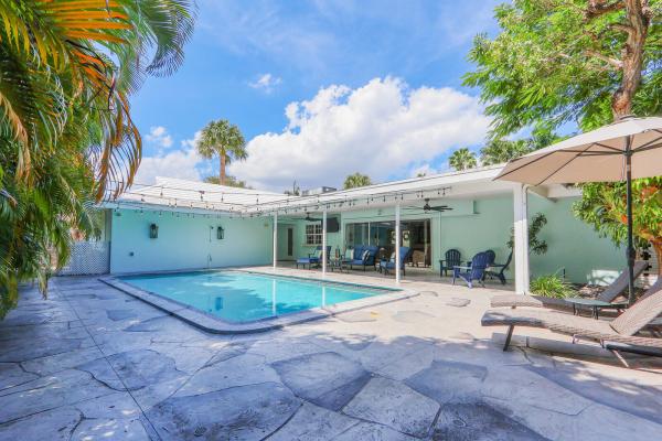 North Shore Terrace, 222 33rd St, West Palm Beach, Florida 33407, image 1