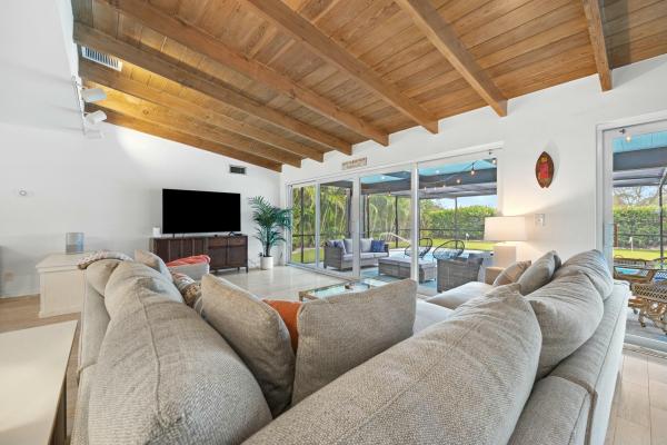 Tequesta Country Club, 337 Fairway N, Tequesta, Florida 33469, image 1