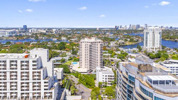 Maya Marca, 3000 Holiday Dr #1605, Fort Lauderdale, Florida 33316, image 1