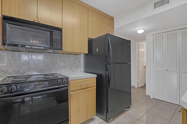 122 Stratford I, West Palm Beach, Florida 33417, image 1
