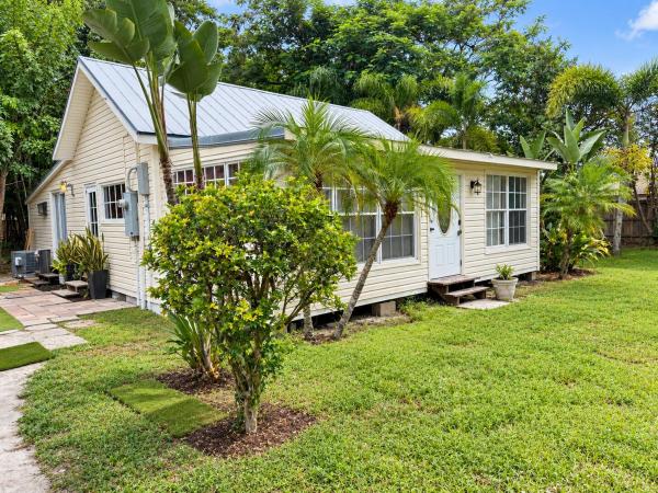 Loxahatchee Groves Residential, 151 Temple Dr, Loxahatchee Groves, Florida 33470, image 1