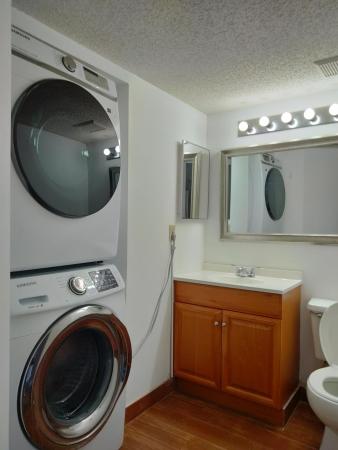 The Sterling Villages Of Palm Beach Lakes, 17201 Glenmoor Dr, West Palm Beach, Florida 33409, image 1