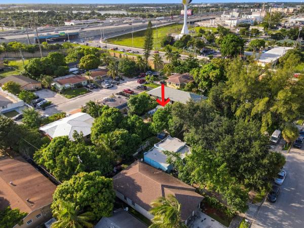 Lakeview Heights, 618 S Pine St #B, Lake Worth Beach, Florida 33460, image 1