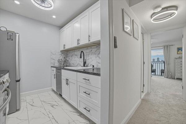 Lake Colony, 101 Doolen Ct #205, North Palm Beach, Florida 33408, image 1
