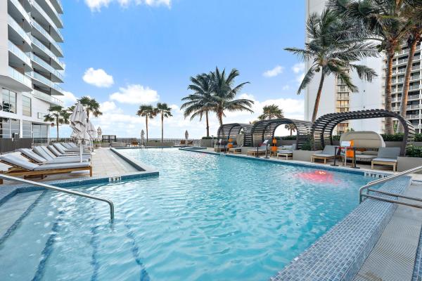 Amrit Ocean Resort & Residences, 3100 N Ocean Dr DRIVE #P1602, Riviera Beach, Florida 33404, image 1