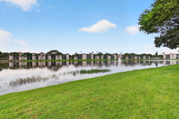 Huntington Pointe, 6065 Pointe Regal Cir #403, Delray Beach, Florida 33484, image 1