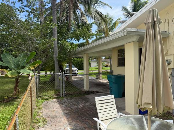 Seacrest Estates, 3035 SE 1st St, Boynton Beach, Florida 33435, image 1