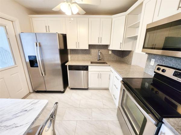 Sheridan Lakes, 2300 Park Ln #216, Hollywood, Florida 33021, image 1