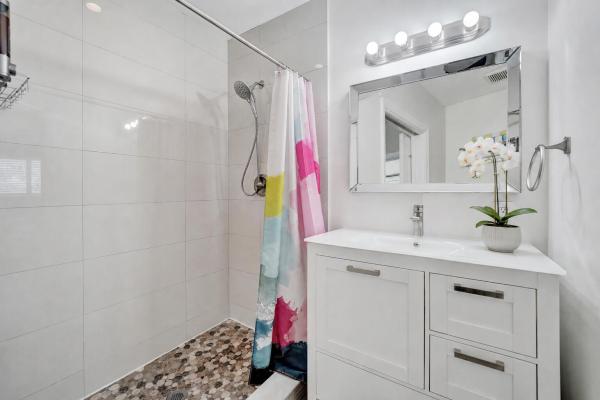 Hollywood Lakes, 1535 Hollywood Blvd, Hollywood, Florida 33020, image 1