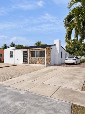 Golfview Heights, 2333 Wabasso Dr, West Palm Beach, Florida 33409, image 1