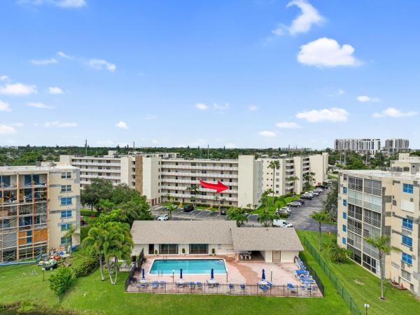 Meadowbrook Lakes View, 321 SE 3rd St #308, Dania Beach, Florida 33004, image 1