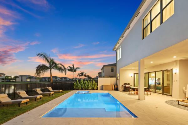 9682 Juniper Bay Ave AVENUE, Boca Raton, Florida 33434, image 1