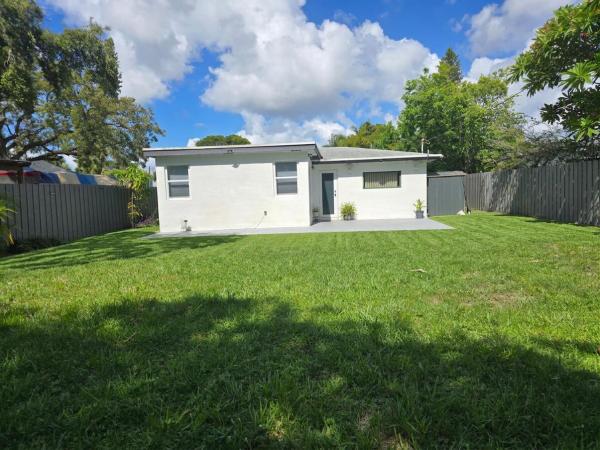 South Middle River, 1234 NW 7th Ave, Fort Lauderdale, Florida 33311, image 1