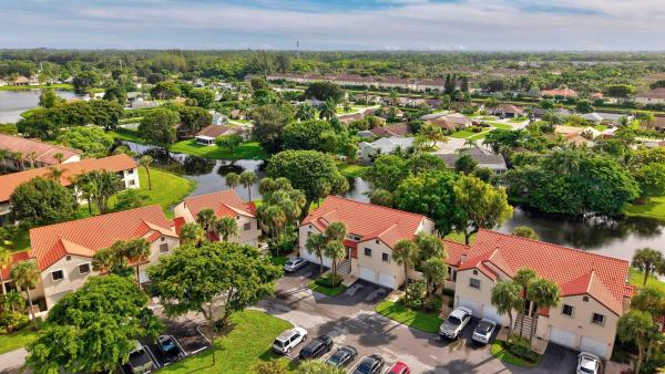 South Lake At Dos Lagos, 22 Via De Casas Sur #102, Boynton Beach, Florida 33426, image 1