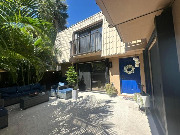 Village Of Sandalwood Lakes South, 5711 57th Way, West Palm Beach, Florida 33409, image 1
