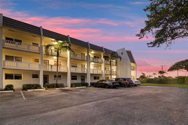 Royal Park Gardens 3, 6890 Royal Palm Blvd #312H, Margate, Florida 33063, image 1