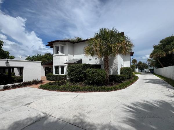 Fort Pierce Residential, 1009 S Indian River Dr, Fort Pierce, Florida 34950, image 1