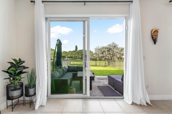 Veleiros At Crystal Lake, 4392 Veleiros Ave, Deerfield Beach, Florida 33064, image 1