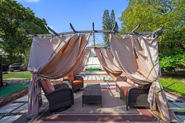 Prospect Gardens, 220 NW 42nd St, Oakland Park, Florida 33309, image 1