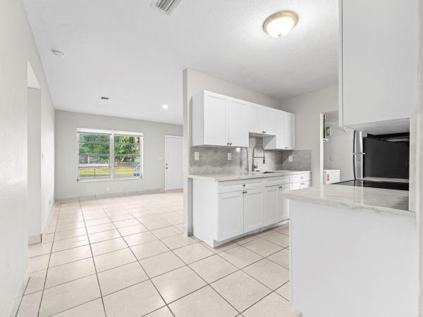 21200 NE 12th Ct, Unincorporated Dade County, Florida 33179, image 1
