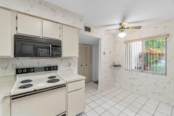 Huntington Lakes 3, 7286 Huntington Ln #108, Delray Beach, Florida 33446, image 1